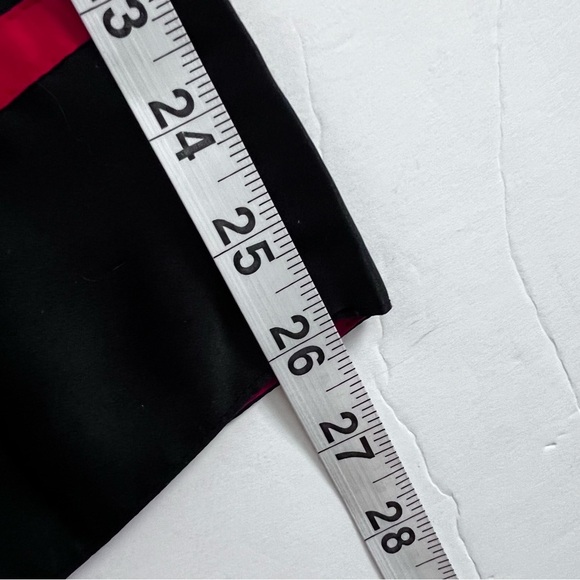 Natori Geisha Inspired Satin Pajamas in Black Red size M - Picture 10 of 12